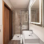 Radisson Naples