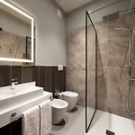 Hotel Radisson Naples 4*