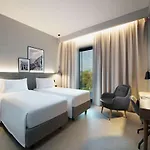 Radisson Naples Hotel Nola