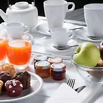Radisson Naples Hotel 4*