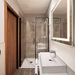 Radisson Naples 4*
