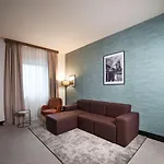Radisson Naples