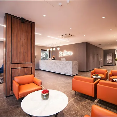 Radisson Naples Hotel Nola