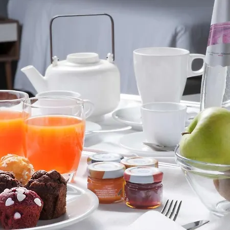Radisson Naples Hotel 4*