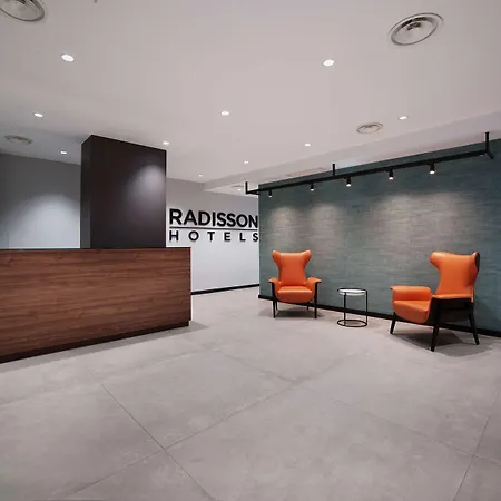 Radisson Naples 诺拉
