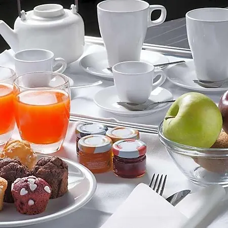 Radisson Naples 4* نولا