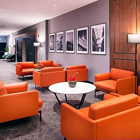 Radisson Naples 4*