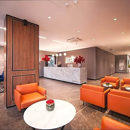 Radisson Naples نولا