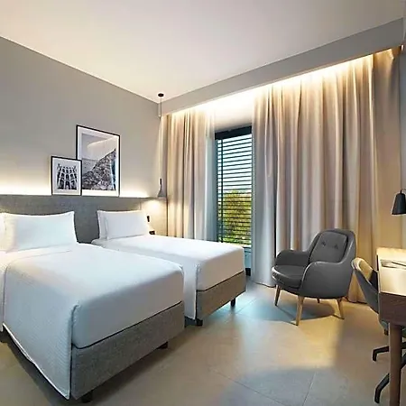 Radisson Naples